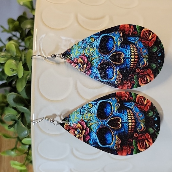 Ear Envy Jewelry - Rose and Skull Leather Drop Earrings